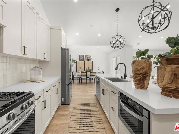 7901 Winsford Avenue, Los Angeles CA 90045