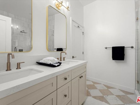 7901 Winsford Avenue, Los Angeles CA 90045