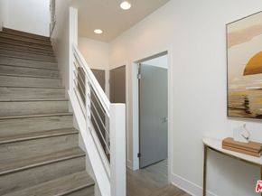 6067 W Studio Court, Los Angeles CA 90038