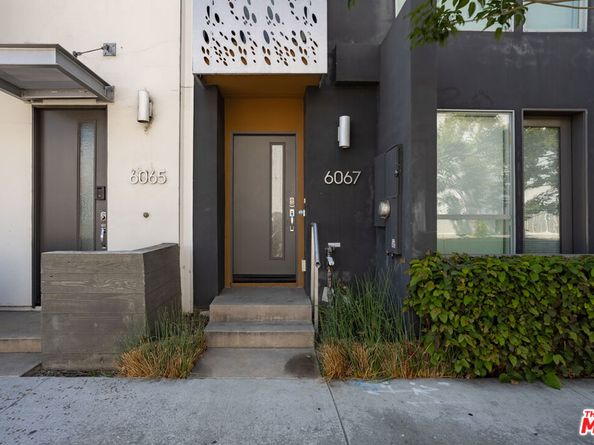 6067 W Studio Court, Los Angeles CA 90038