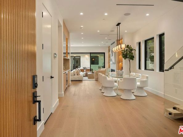 3621 Greenwood Avenue, Los Angeles CA 90066