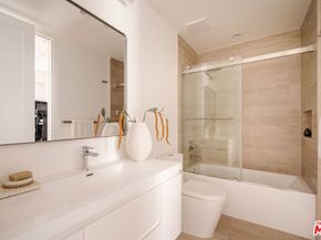 1245 N Formosa Avenue B, West Hollywood CA 90046