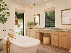 3640 Mandeville Canyon Road, Los Angeles CA 90049