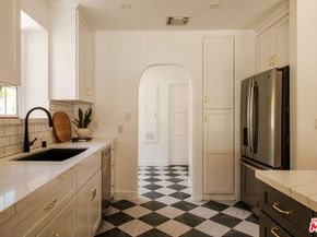 3739 Virginia Road, Los Angeles CA 90016