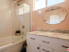 3739 Virginia Road, Los Angeles CA 90016
