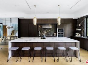 14657 Addison Street, Sherman Oaks CA 91403