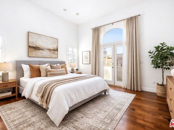 12011 Goshen Avenue 305, Los Angeles CA 90049