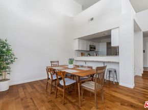 12011 Goshen Avenue 305, Los Angeles CA 90049