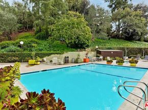2018 Griffith Park Boulevard 215, Los Angeles CA 90039