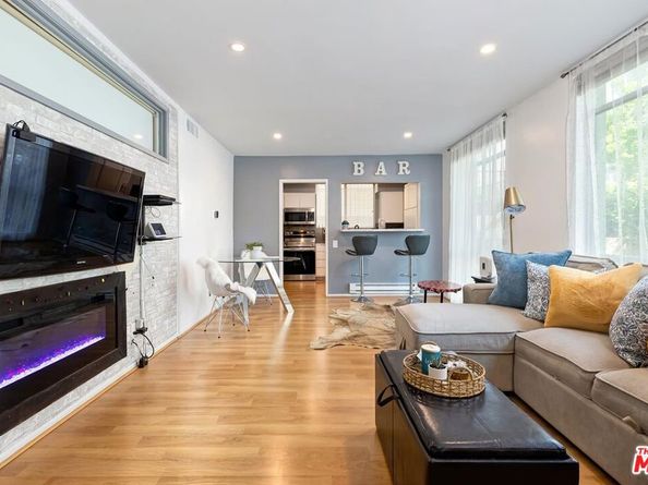 7270 Hillside Avenue 102, Los Angeles CA 90046