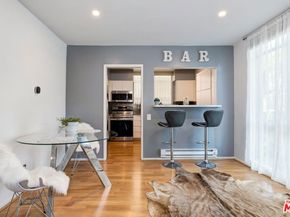 7270 Hillside Avenue 102, Los Angeles CA 90046