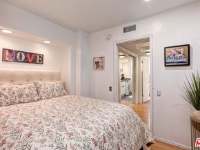 7270 Hillside Avenue 102, Los Angeles CA 90046