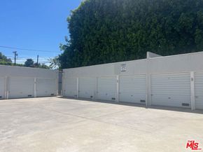1/2 Dickens Street, Sherman Oaks CA 91403