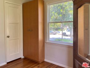 1/2 Dickens Street, Sherman Oaks CA 91403