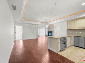 837 Crenshaw Boulevard 301, Los Angeles CA 90005