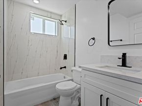 850 W Gage Avenue, Los Angeles CA 90044