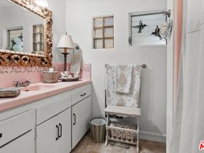 2210 24th Street, Santa Monica CA 90405