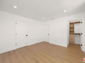 6239 Banner Avenue 12, Los Angeles CA 90038