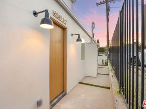 6239 Banner Avenue 12, Los Angeles CA 90038