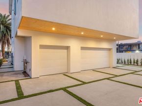 6239 Banner Avenue 12, Los Angeles CA 90038