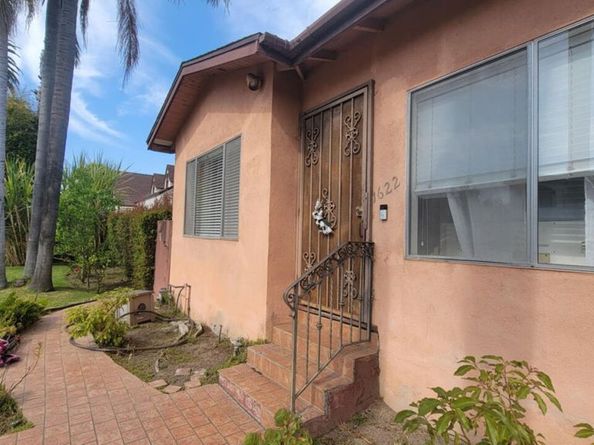 1622 S Spaulding Avenue, Los Angeles CA 90019