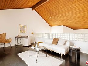11938 Courtleigh Drive 8, Los Angeles CA 90066