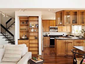 11938 Courtleigh Drive 8, Los Angeles CA 90066
