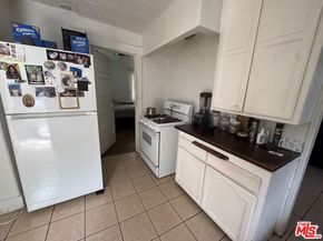 424 W 95th Street, Los Angeles CA 90003