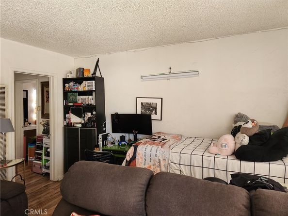 1502 S Redondo Boulevard, Los Angeles CA 90019
