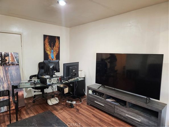 1502 S Redondo Boulevard, Los Angeles CA 90019