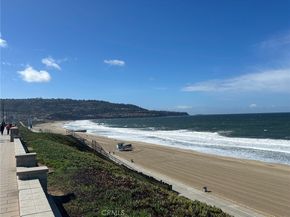 650 The Village 106, Redondo Beach CA 90277