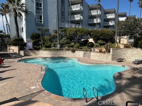 650 The Village 106, Redondo Beach CA 90277