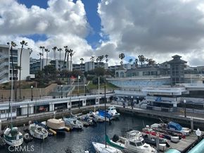 650 The Village 106, Redondo Beach CA 90277