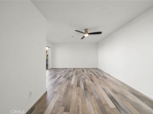 650 The Village 106, Redondo Beach CA 90277