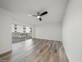 650 The Village 106, Redondo Beach CA 90277