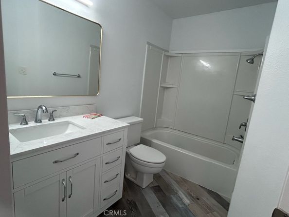 650 The Village 106, Redondo Beach CA 90277