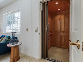 900 Chudleigh Lane, Glendale CA 91207