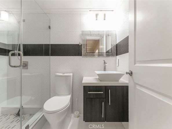 15114 Sherman Way 106, Van Nuys CA 91405
