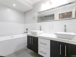 15114 Sherman Way 106, Van Nuys CA 91405