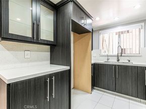 15114 Sherman Way 106, Van Nuys CA 91405