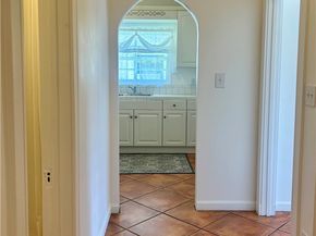 2121 James M Wood Boulevard 224, Los Angeles CA 90006