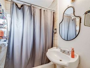 1916 W Avenue 30, Los Angeles CA 90065