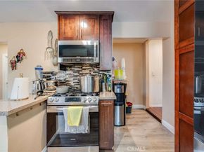 1916 W Avenue 30, Los Angeles CA 90065