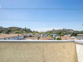 1422 Rock Glen 210, Glendale CA 91205