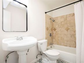 1422 Rock Glen 210, Glendale CA 91205