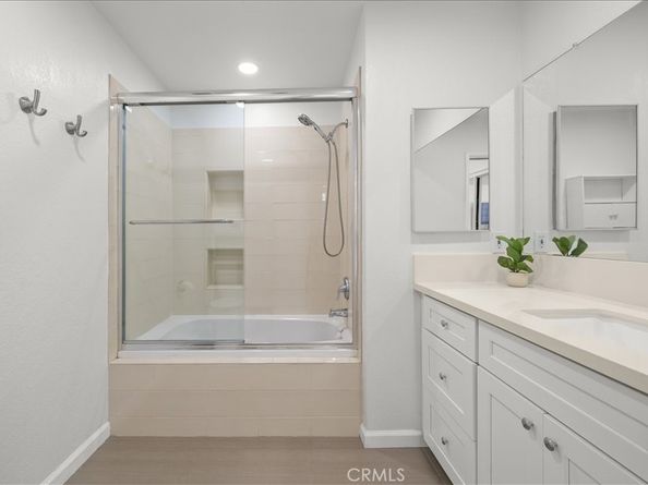 308 1/2 Commonwealth Avenue, Los Angeles CA 90020