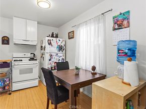 2215 N Brighton Street, Burbank CA 91504