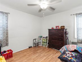 2215 N Brighton Street, Burbank CA 91504
