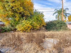2215 N Brighton Street, Burbank CA 91504