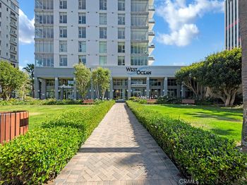 411 W Seaside Way